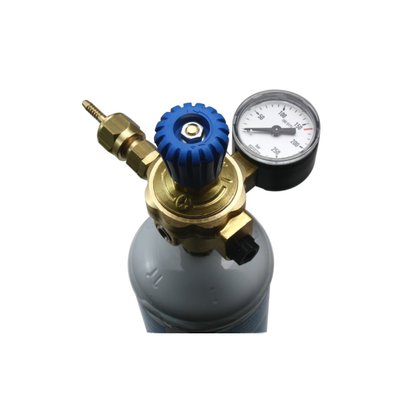 Sauerstoffregler-mit-Manometer-fuer-Einwegflaschen-von-CFH-Schweissfix-Druckminderer_b2.jpg