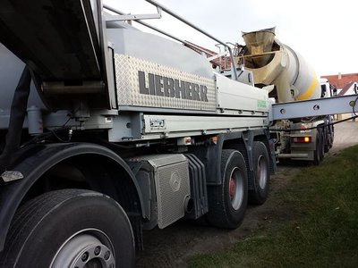 k-der Beton ist da.jpg