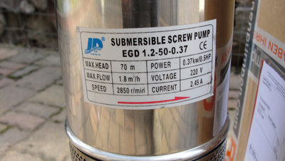 JD Tiefbrunnenpumpe Daten red.jpg